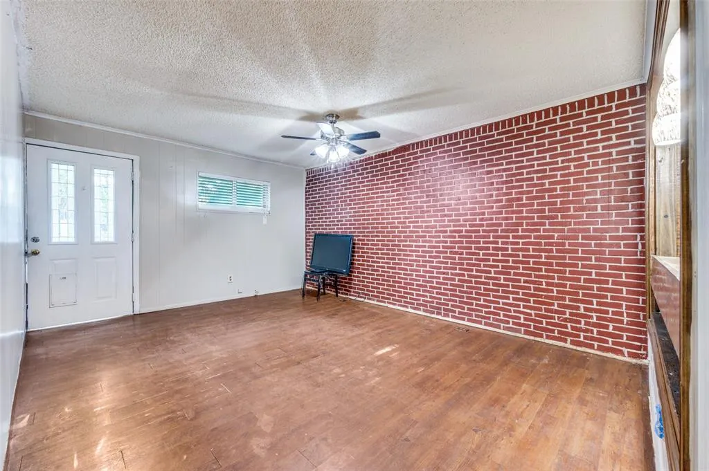 10552 Channel Drive