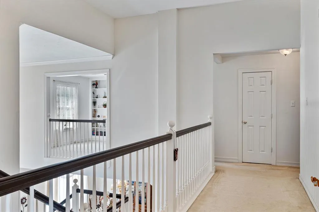 1121 Lakestream Drive