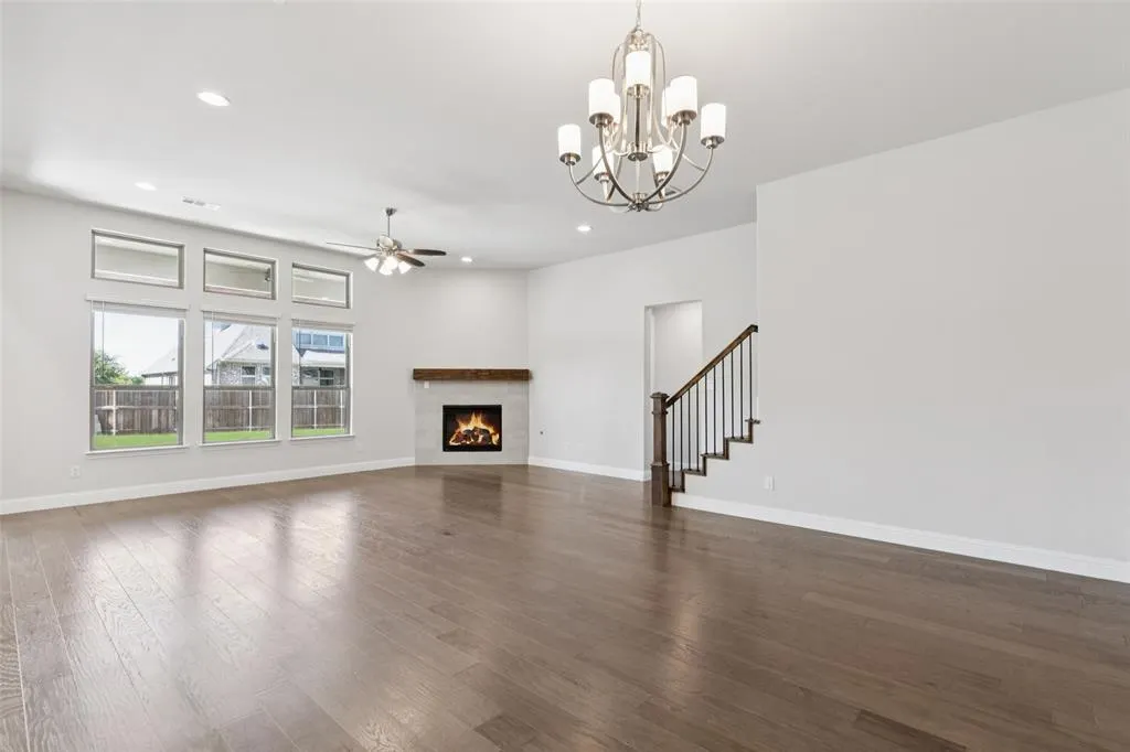 1840 Shavano Way