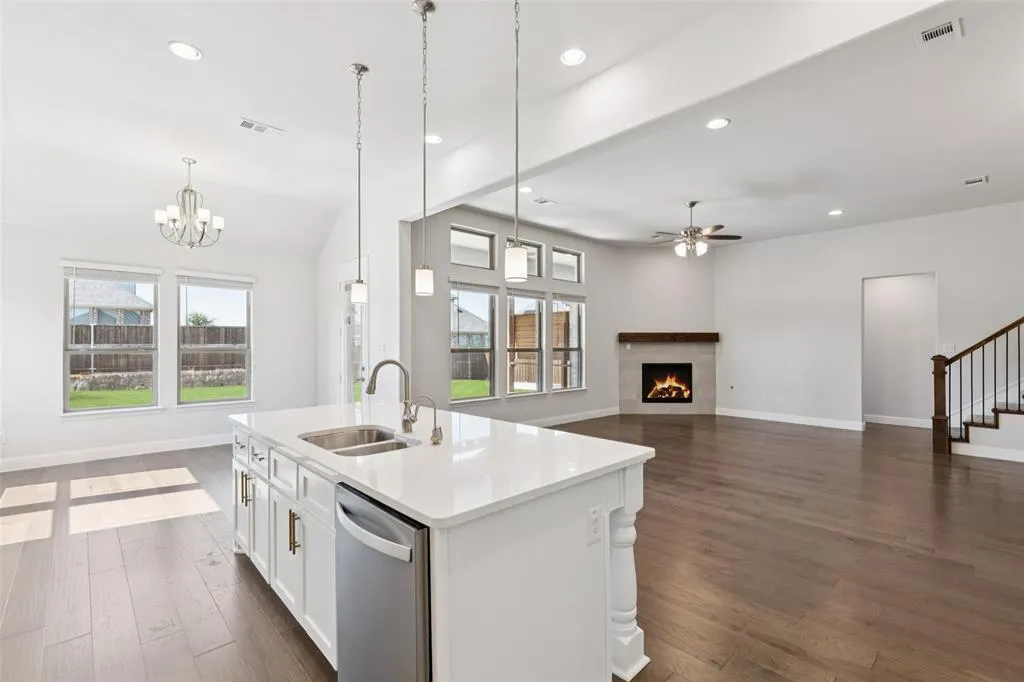 1840 Shavano Way