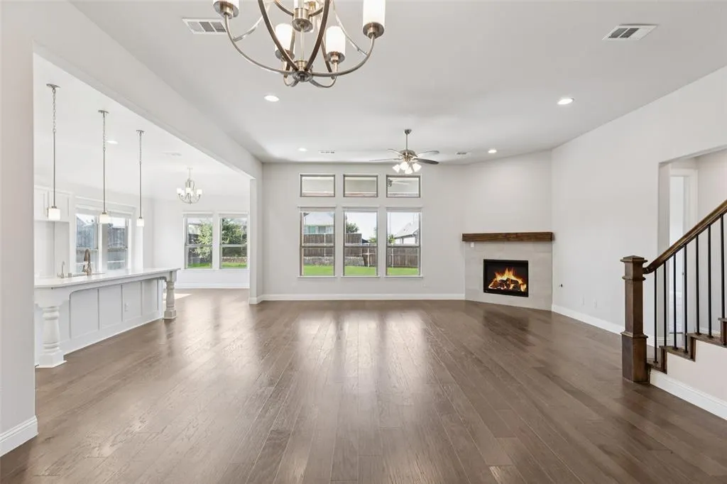 1840 Shavano Way
