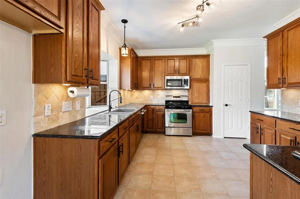 3202 Tansy Court