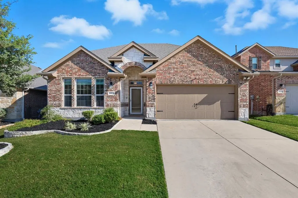1024 Bluebird Way