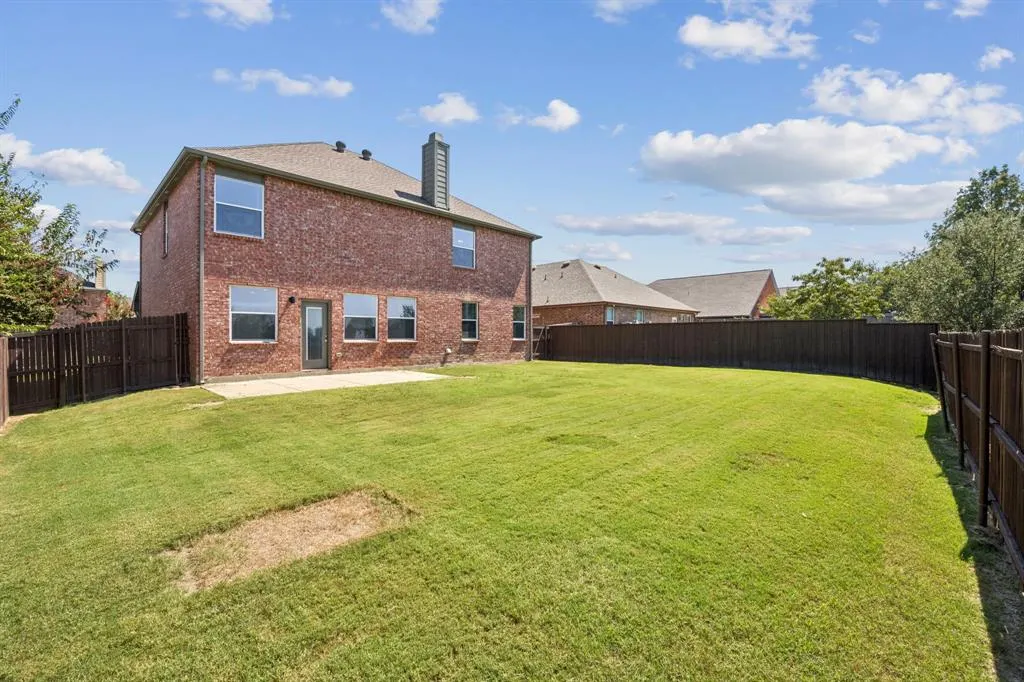 2720 Winterberry Lane