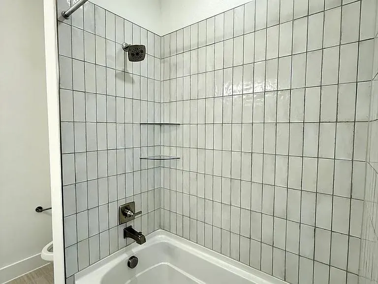 2556 Campden Mews
