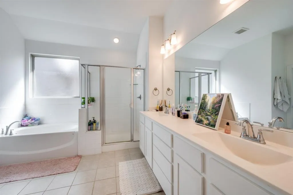 1224 Villalonga Drive