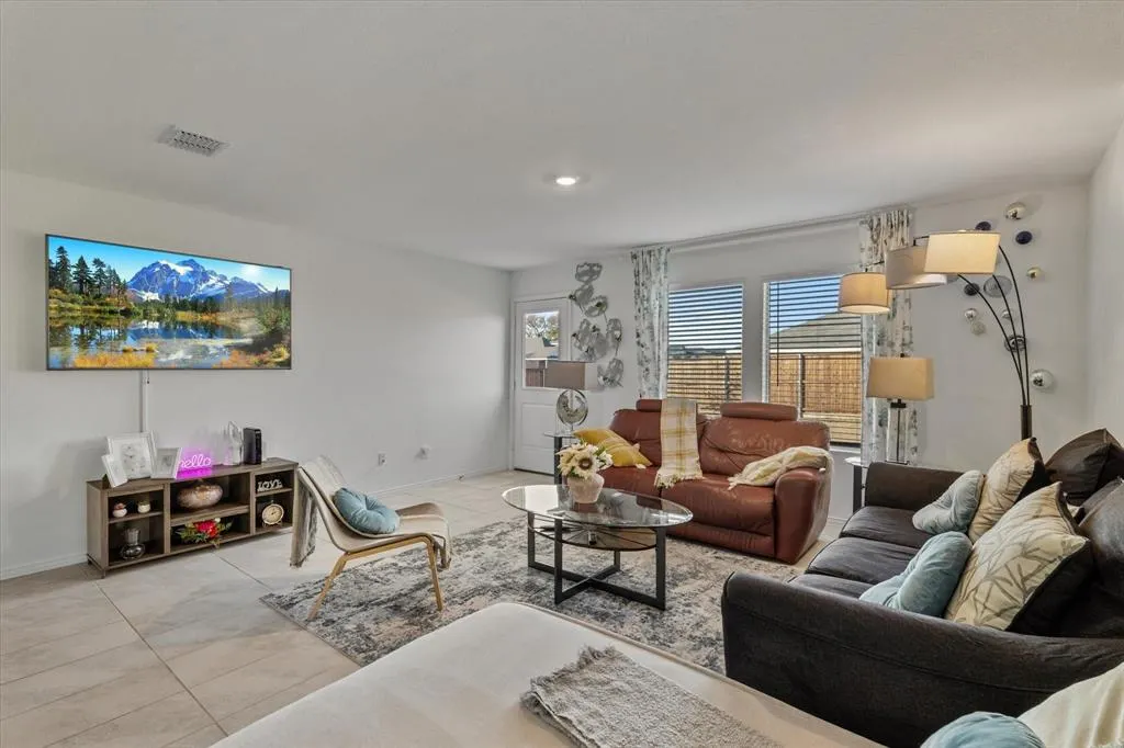 2805 Watchpoint Road