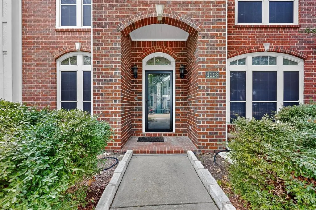 1113 Lake Ridge Drive