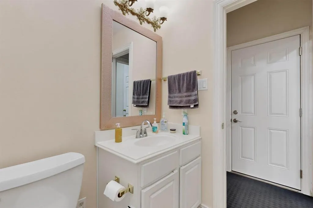 1113 Lake Ridge Drive