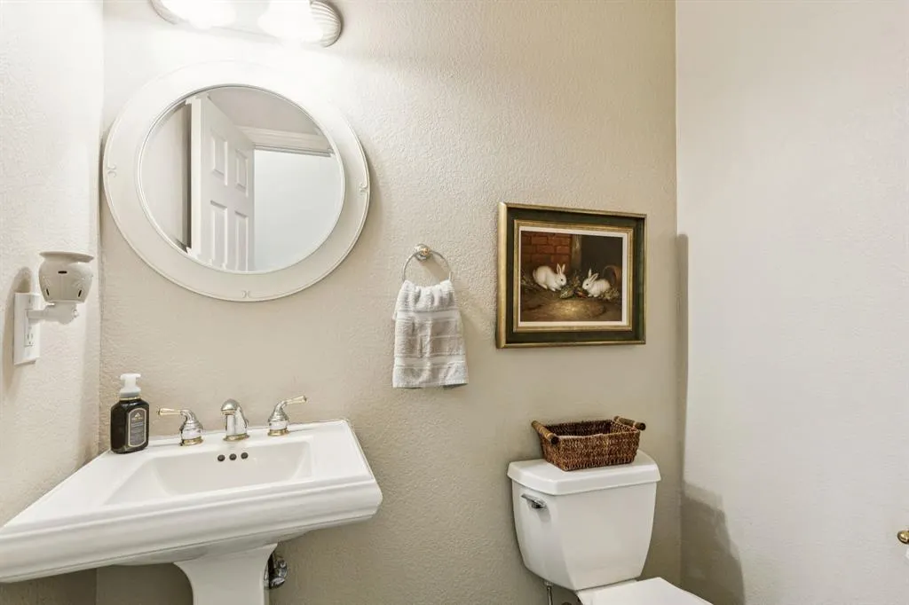 3803 Fishermans Cove