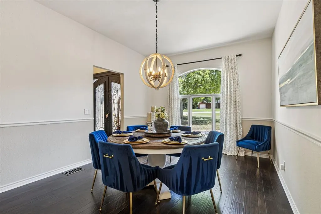 3803 Fishermans Cove