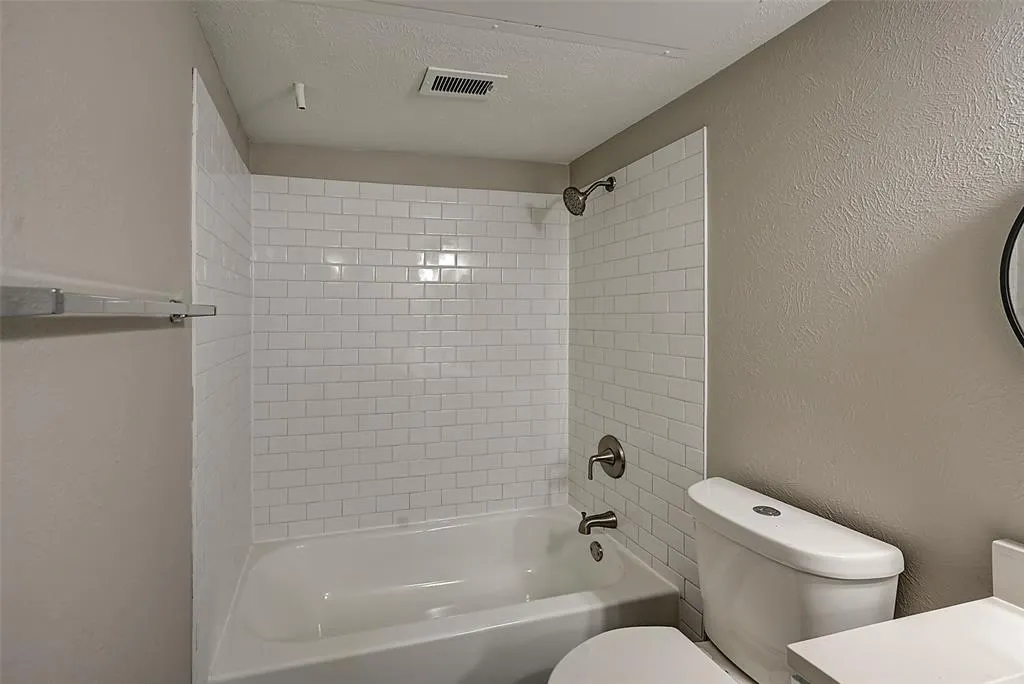 9556 Gonzales Drive