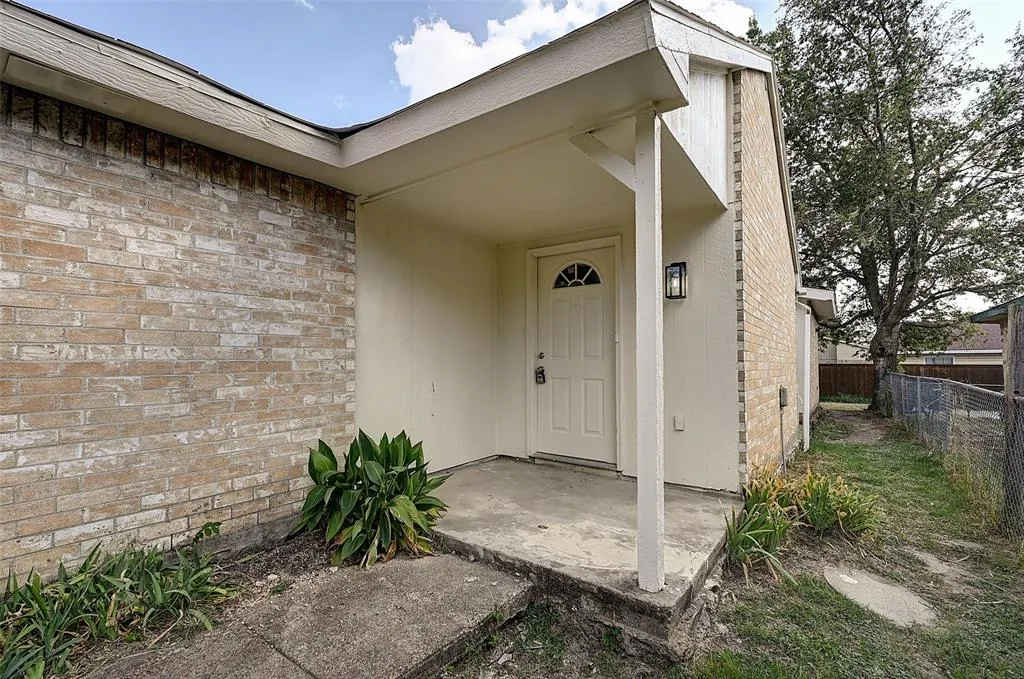 9556 Gonzales Drive