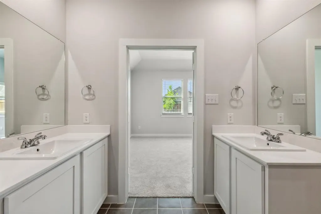 1009 Knox River Drive
