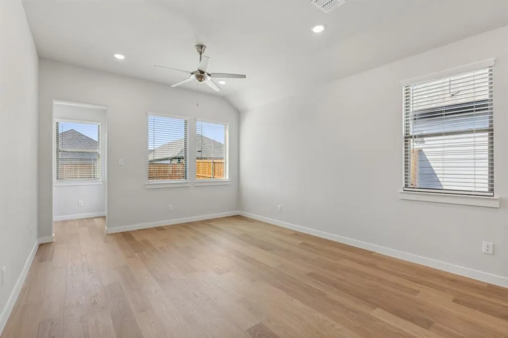 1009 Knox River Drive