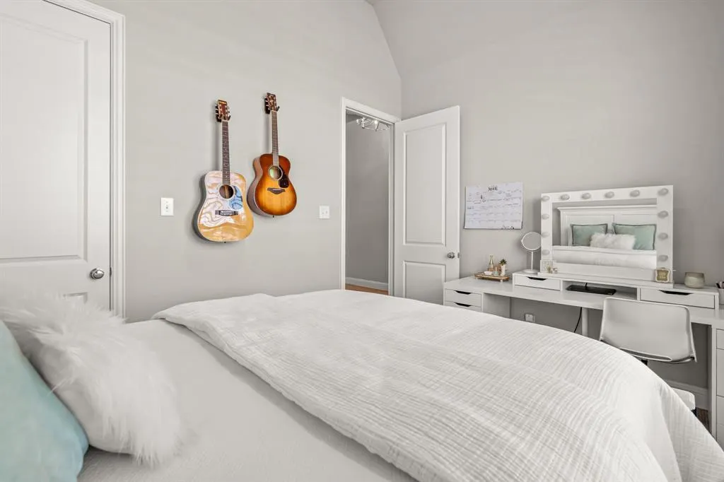 2424 Song Sparrow Lane