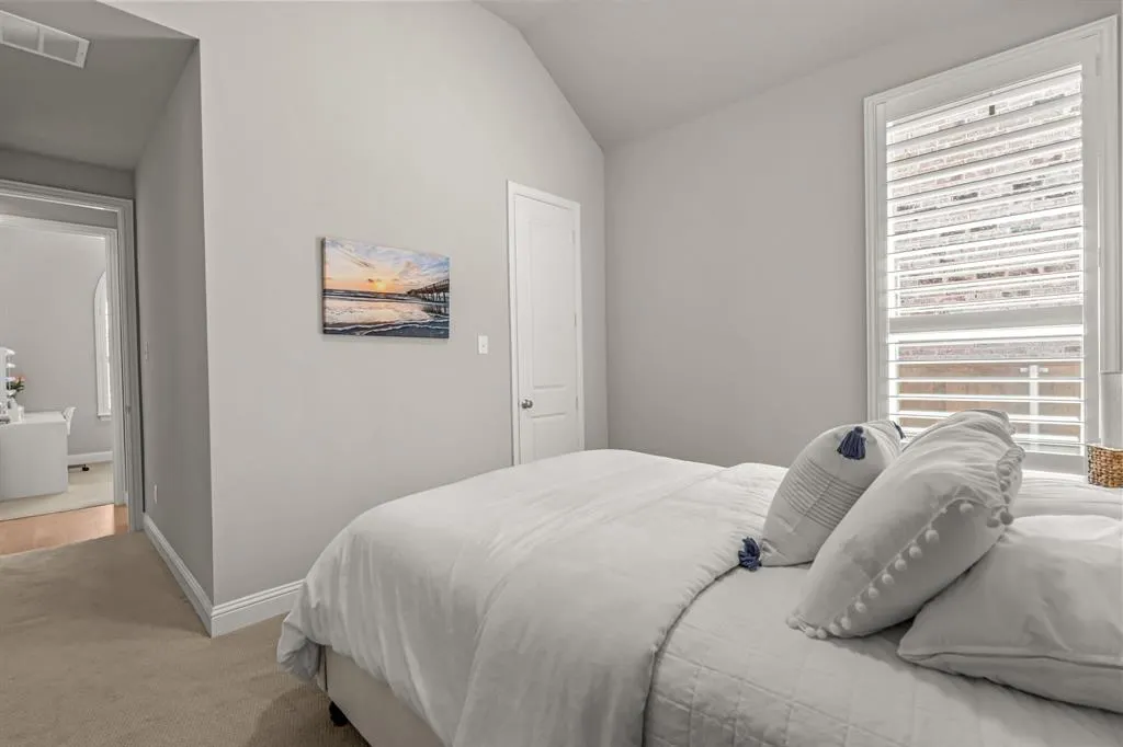 2424 Song Sparrow Lane