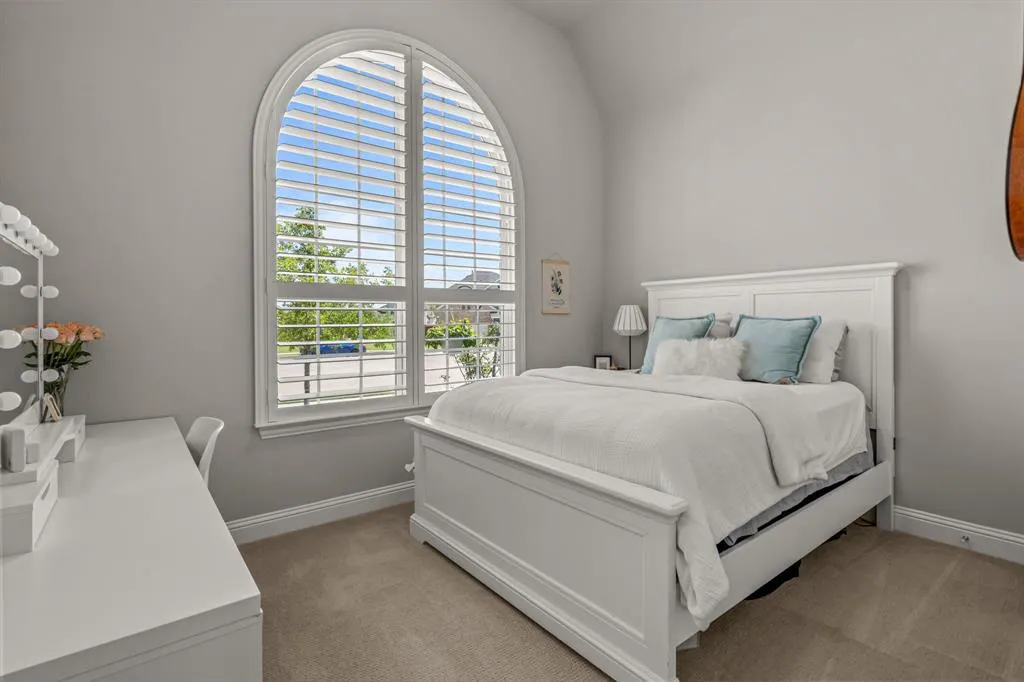 2424 Song Sparrow Lane