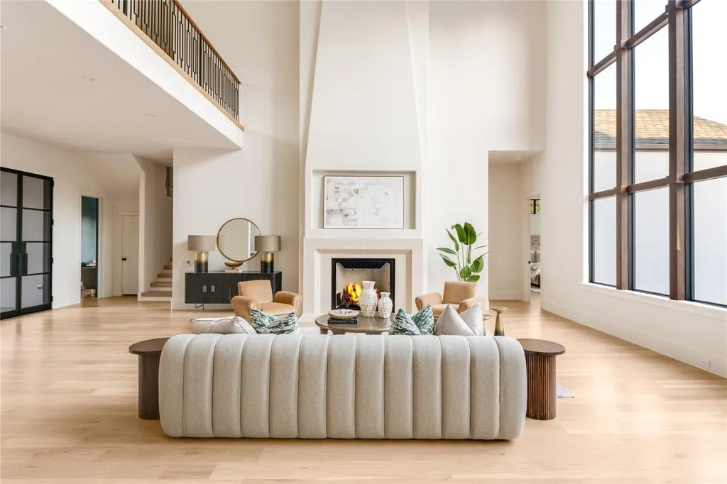 6814 Glendora