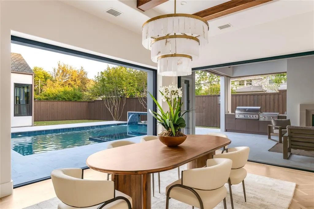 6814 Glendora