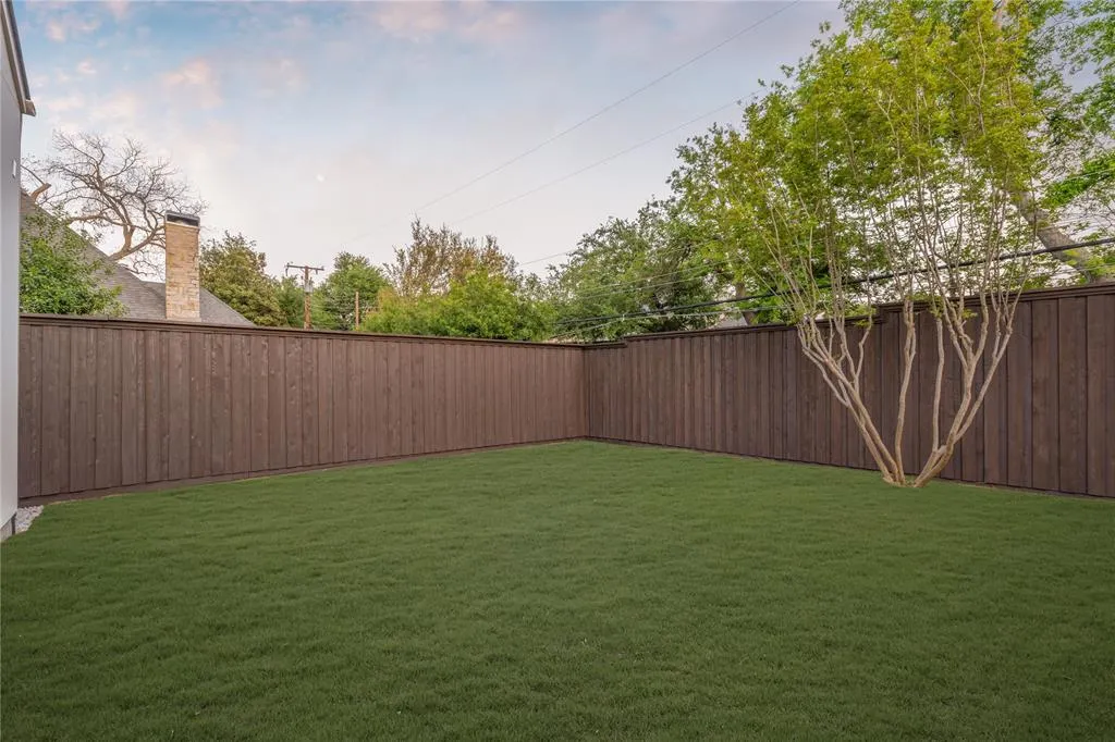 6814 Glendora