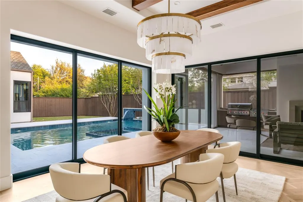 6814 Glendora