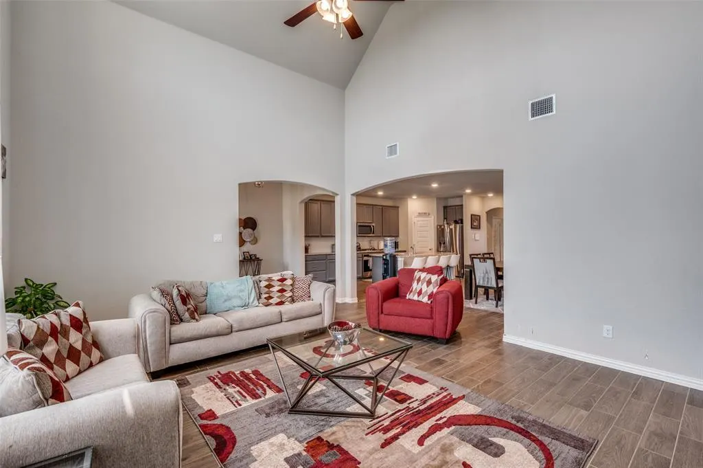 2032 Olivereta Drive