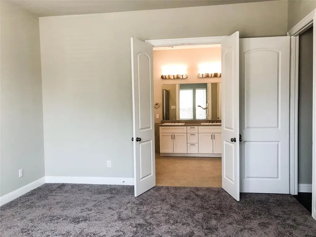 17644 Bottlebrush Drive