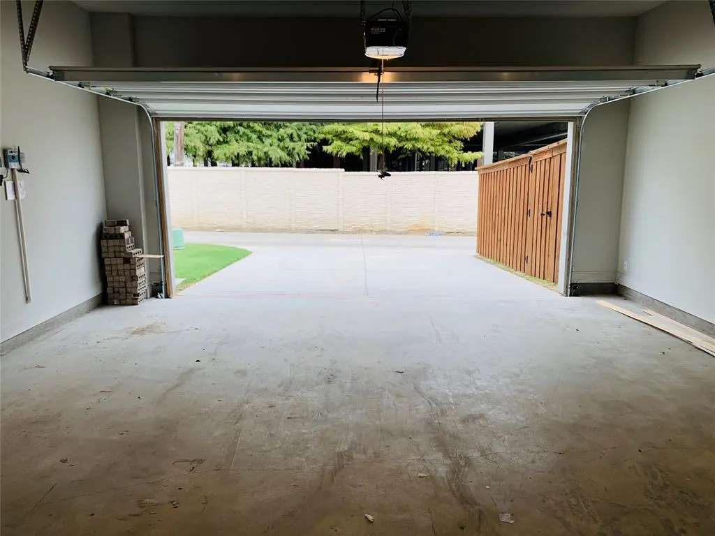 17644 Bottlebrush Drive