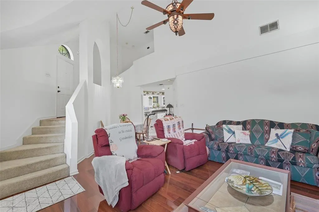 610 Bandera Street