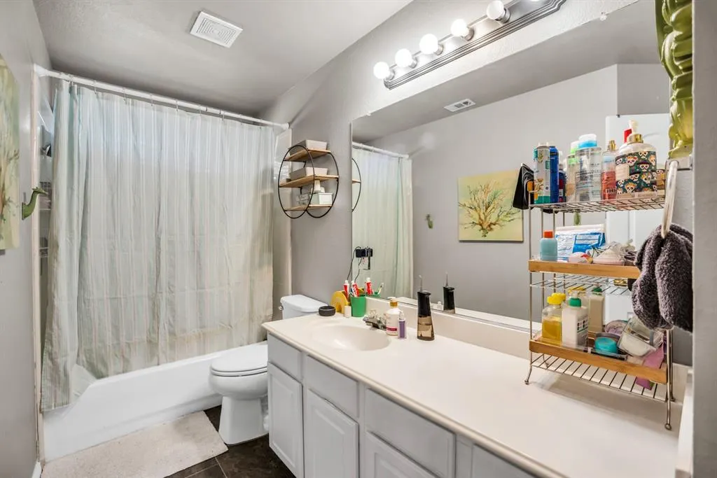 1436 Christine Drive