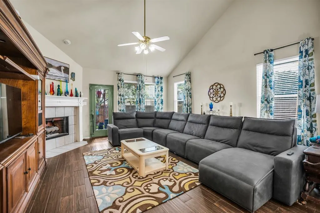 1436 Christine Drive