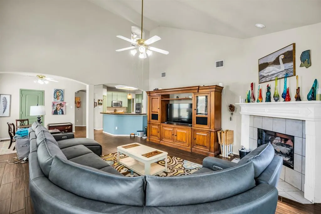 1436 Christine Drive
