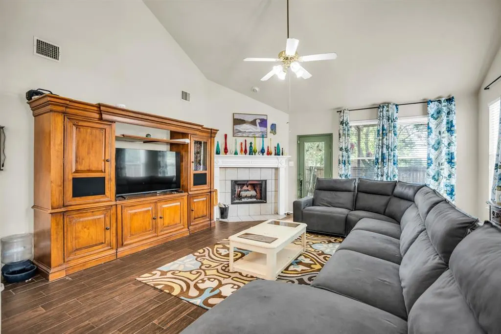 1436 Christine Drive
