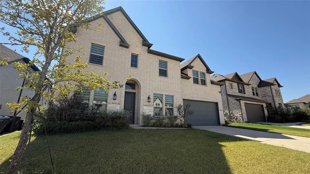 8813 Creekhollow Court