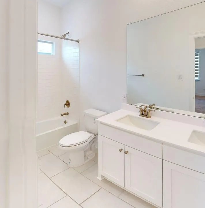 8813 Creekhollow Court