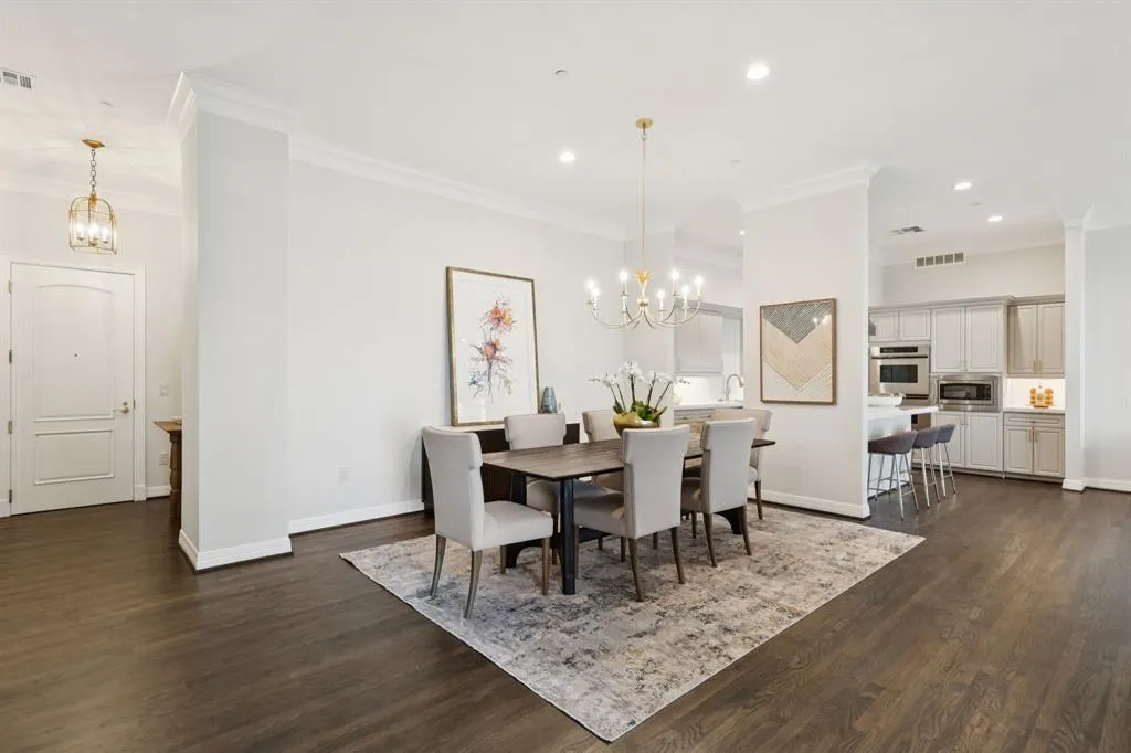 2828 Hood Street, #1506