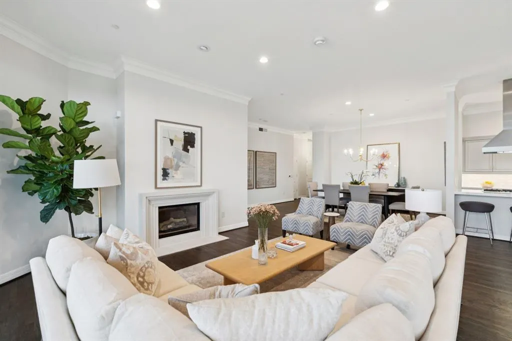 2828 Hood Street, #1506
