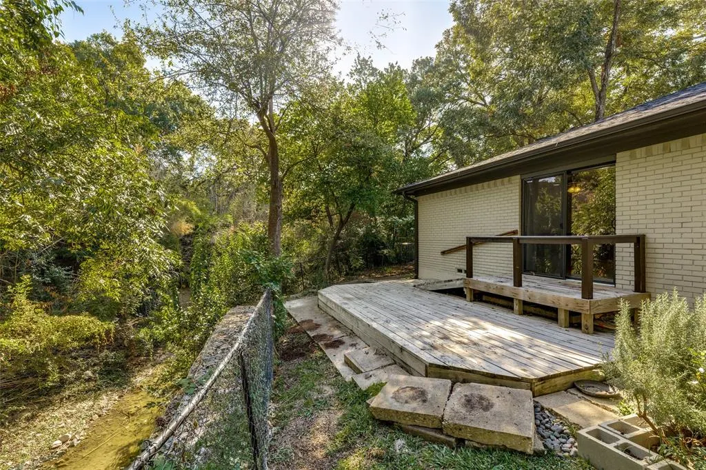 8022 Claremont Drive