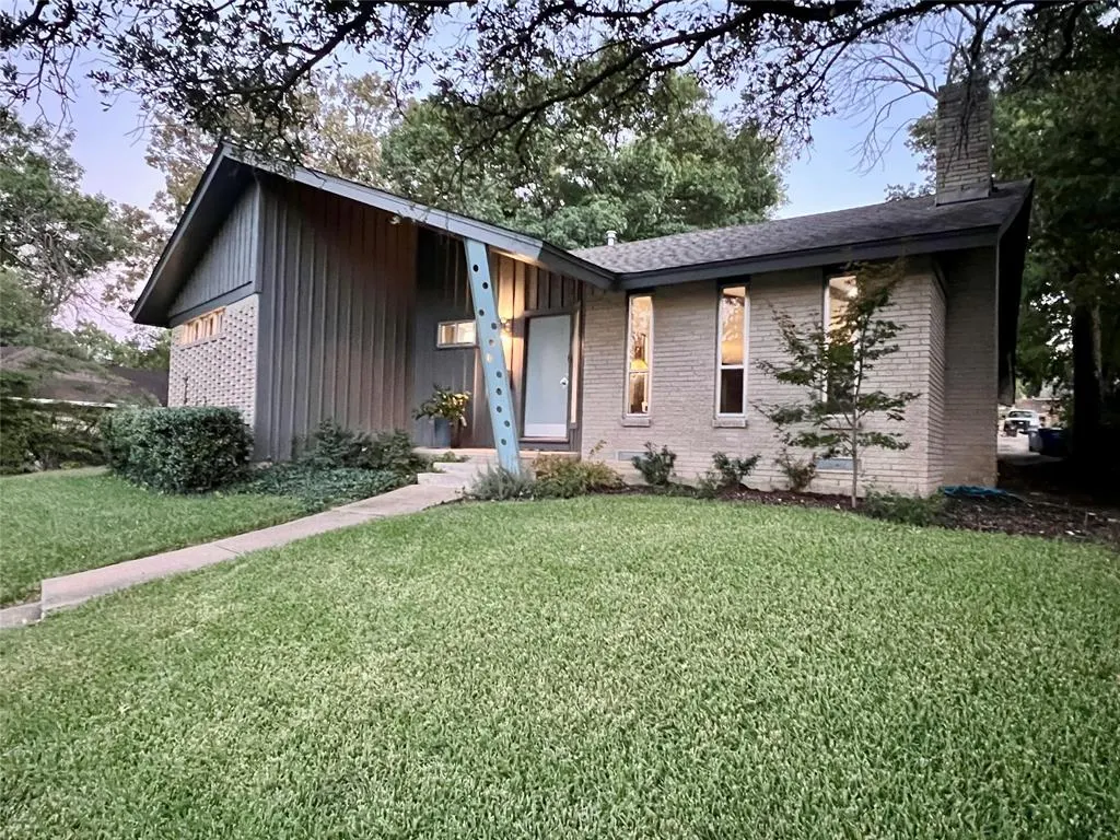 9052 Fringewood Drive