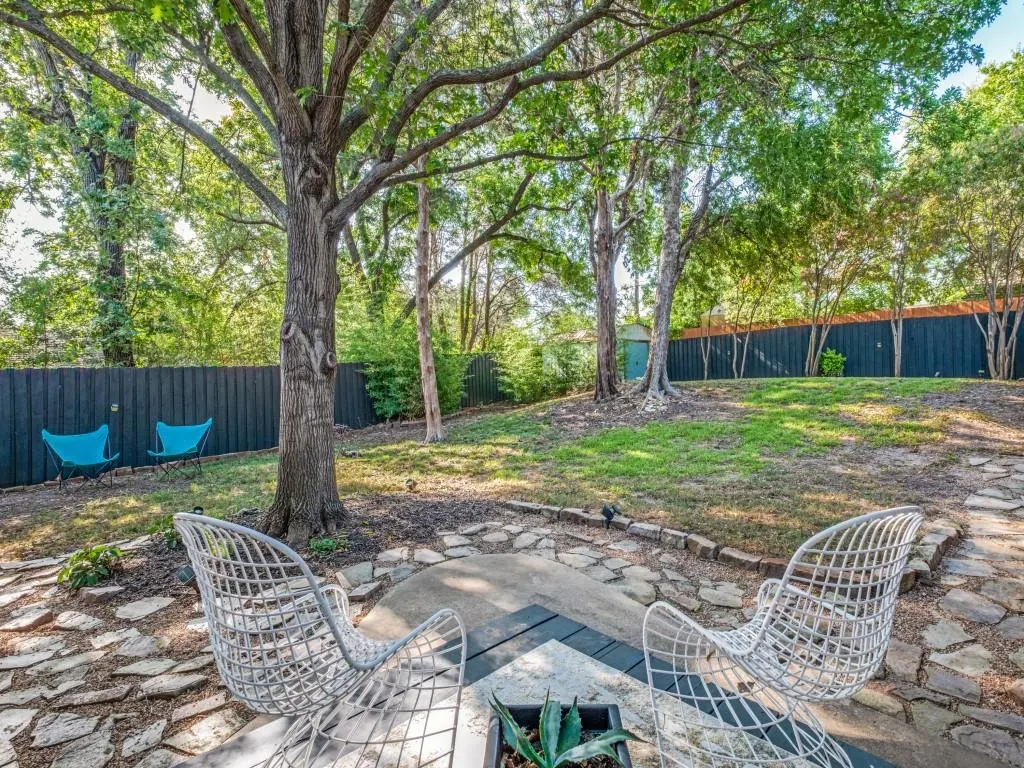 9052 Fringewood Drive