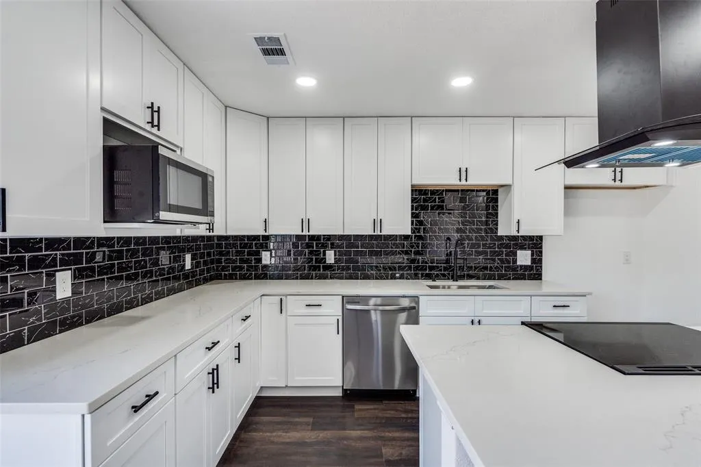 3352 Tarkio Road