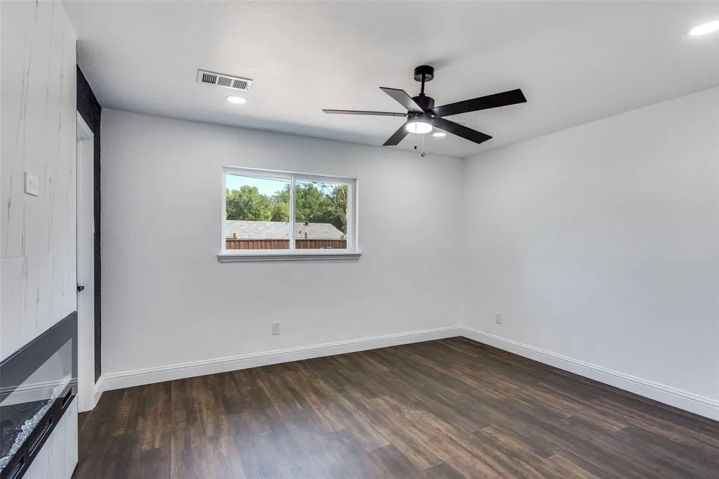 3352 Tarkio Road