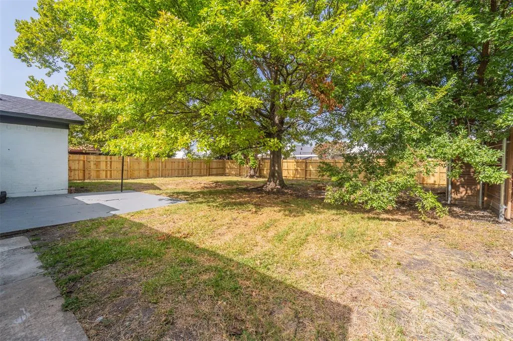 1007 N Cottonwood Drive