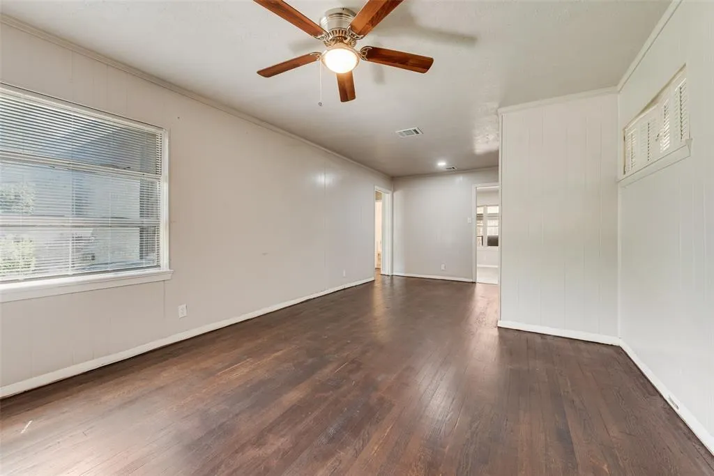 6748 HIALEAH Drive