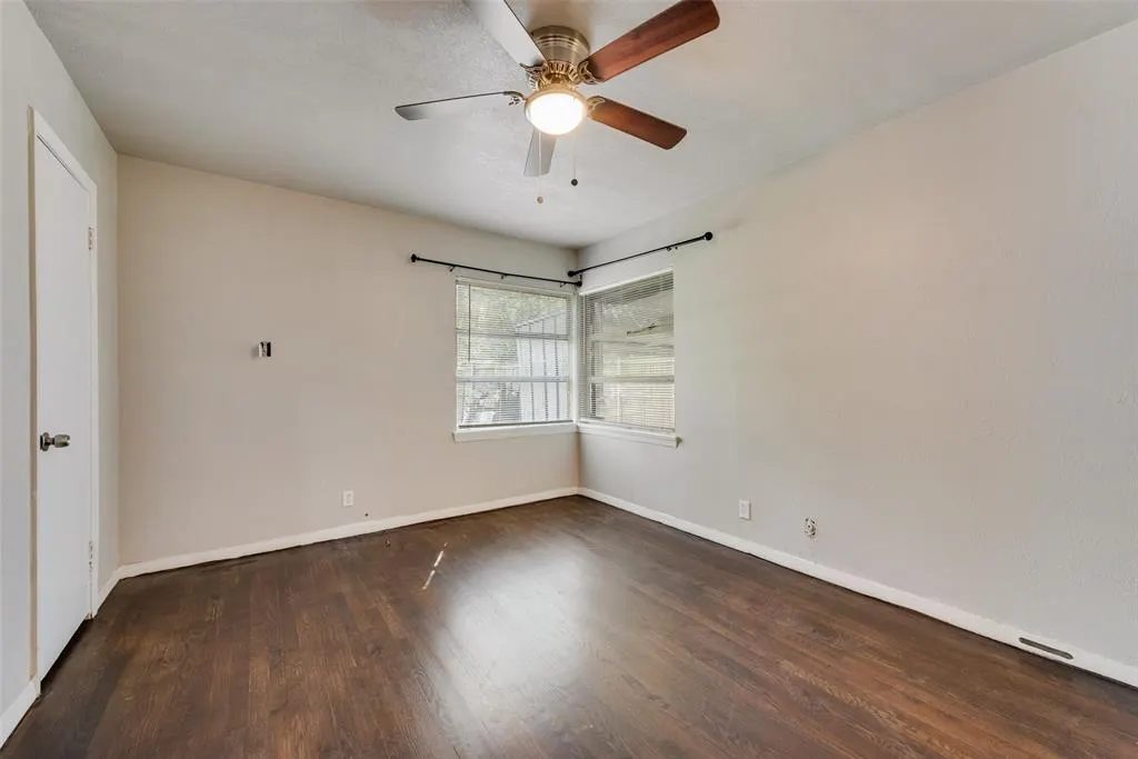 6748 HIALEAH Drive