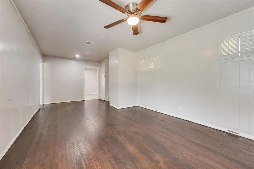 6748 HIALEAH Drive