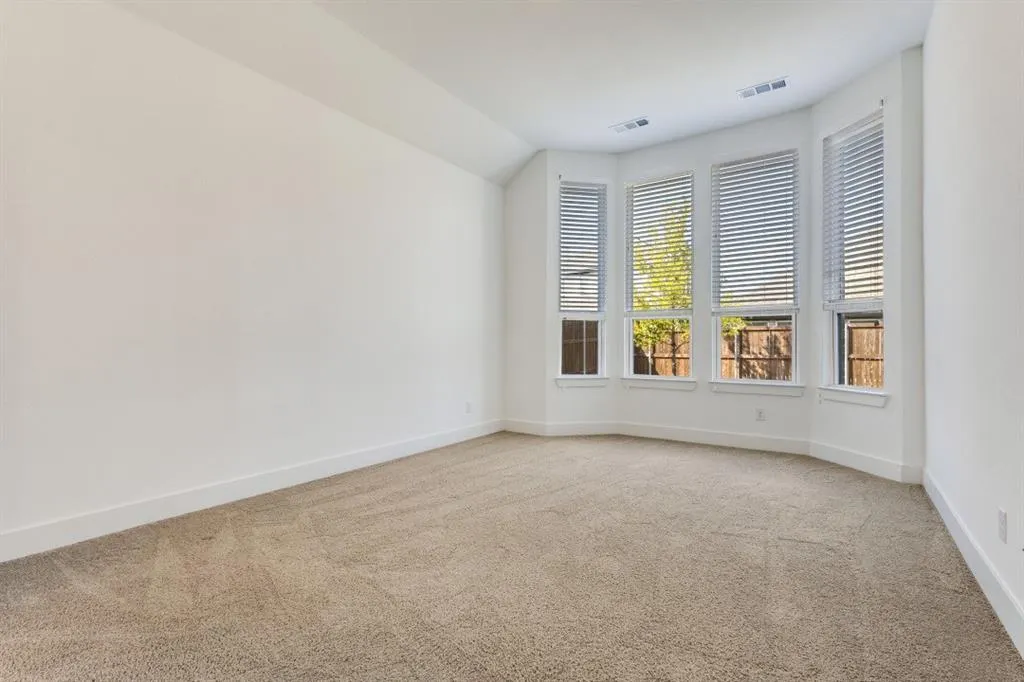 1704 Hydrangea Lane