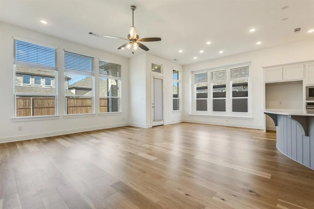 1704 Hydrangea Lane