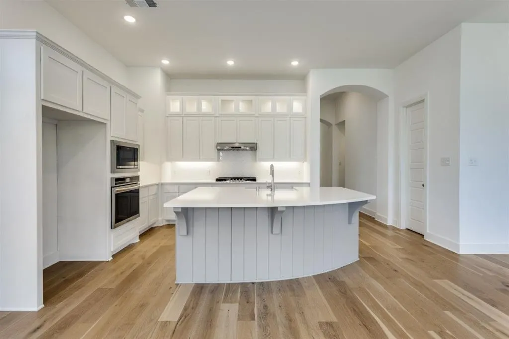 1704 Hydrangea Lane